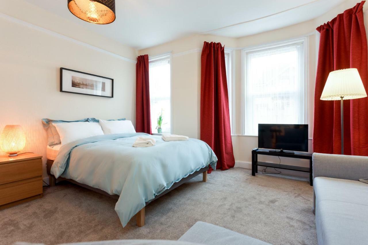 Stylish Town Centre Apartment Close To Beach And Shops Bournemouth Exterior foto